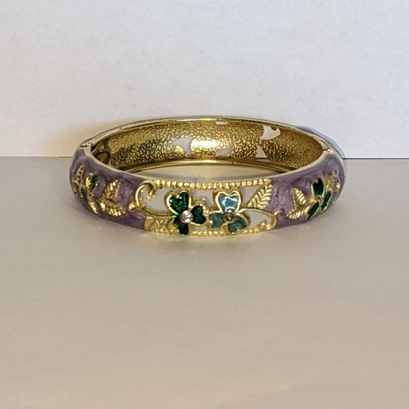 Flower Bracelet - Picture 1 of 4